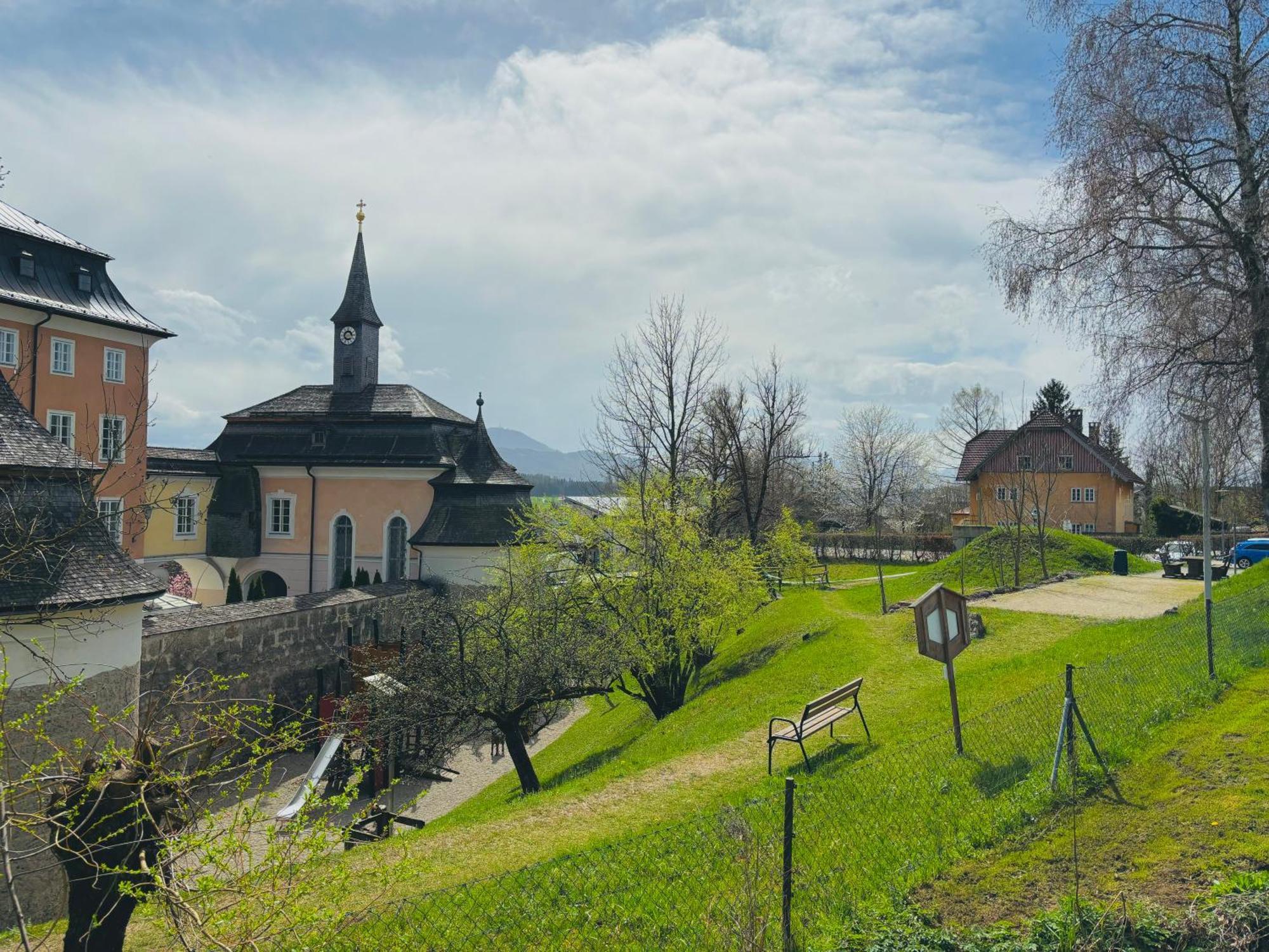 Gaesthaus "Seeblick" Seekirchen am Wallersee Extérieur photo