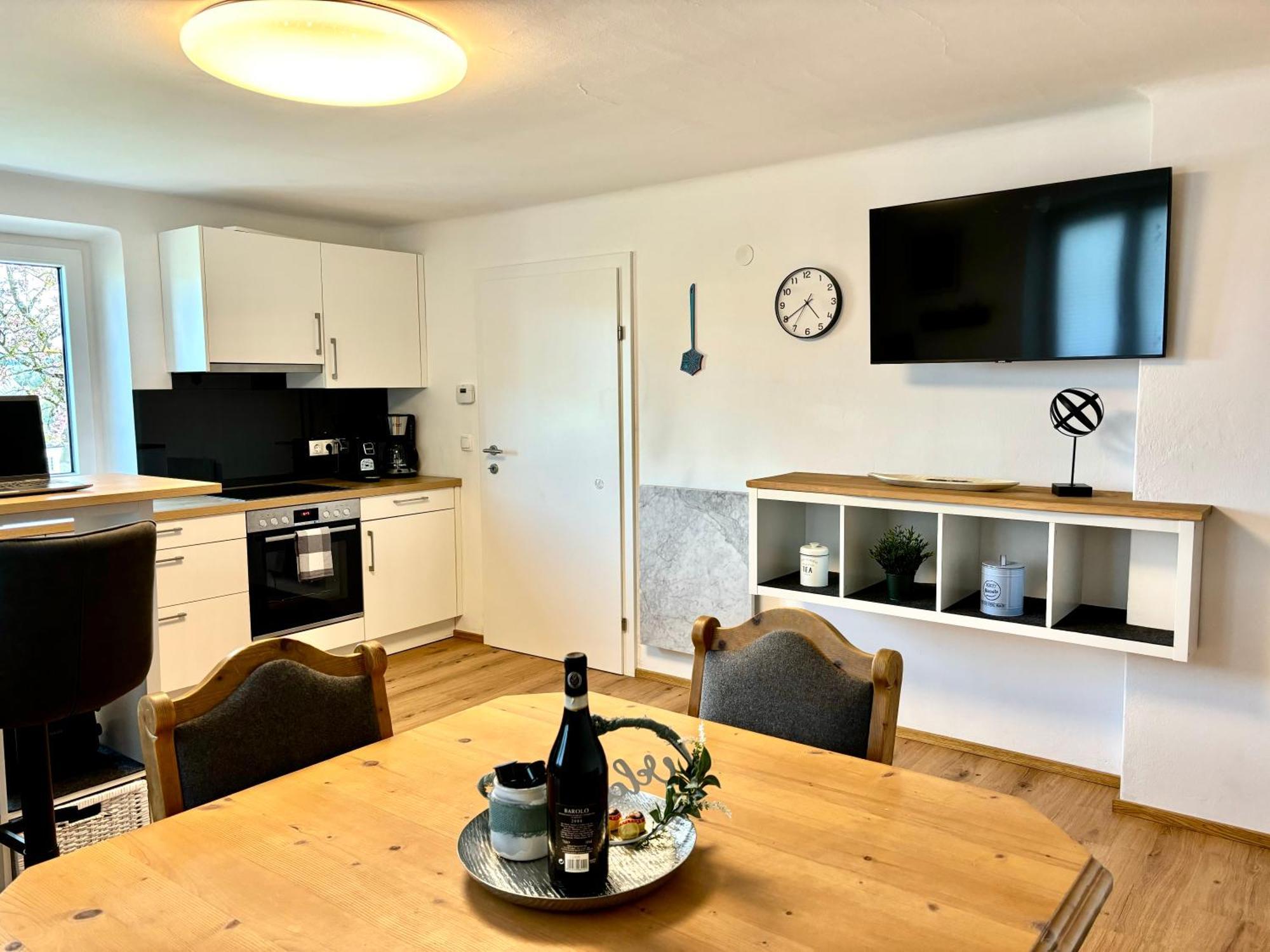 Gaesthaus "Seeblick" Seekirchen am Wallersee Chambre photo