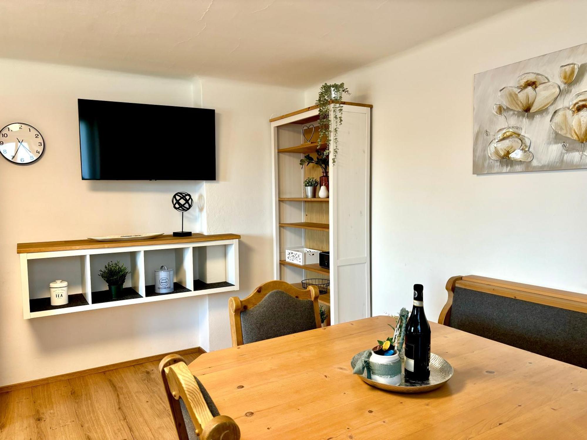 Gaesthaus "Seeblick" Seekirchen am Wallersee Chambre photo