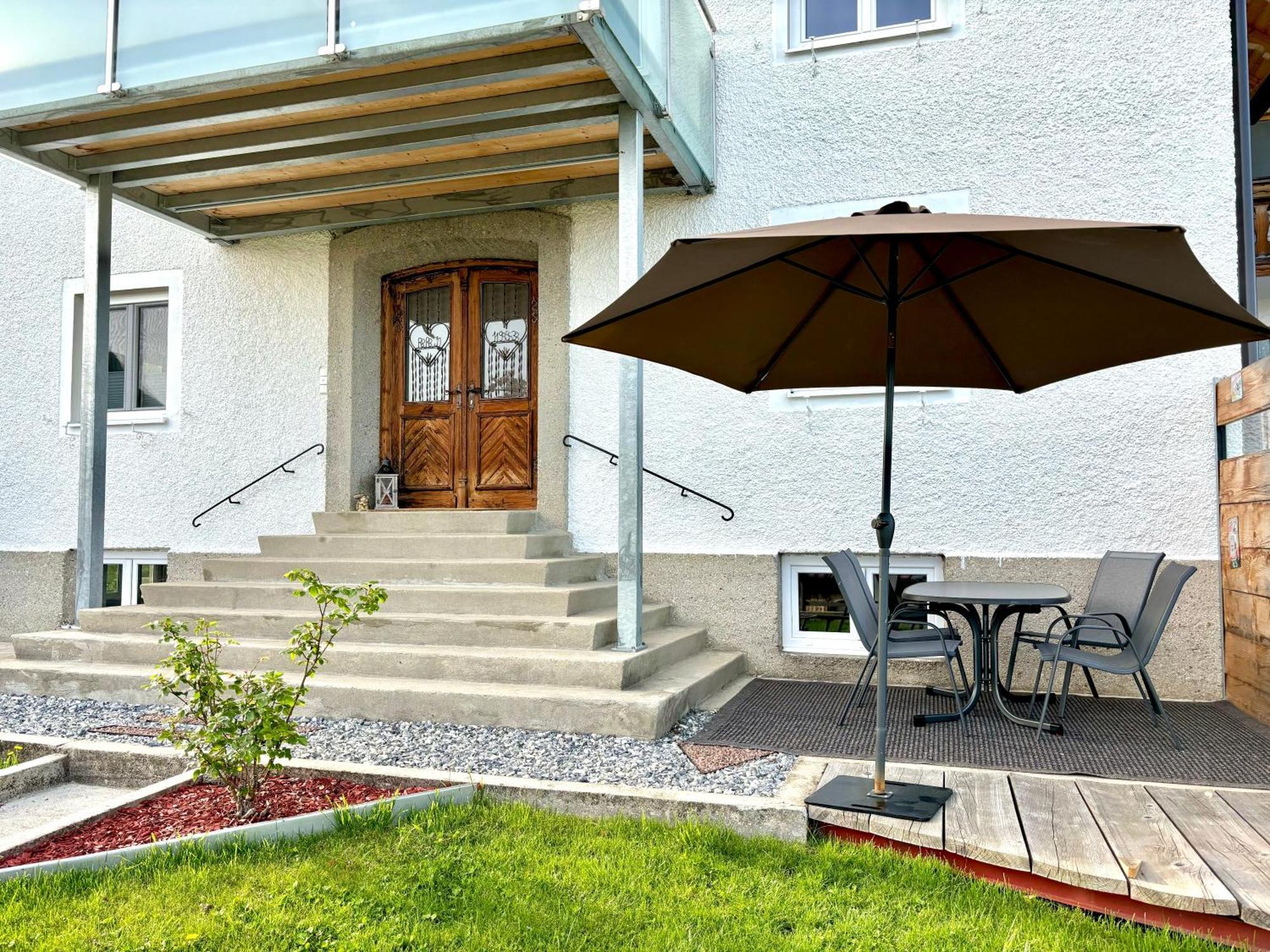 Gaesthaus "Seeblick" Seekirchen am Wallersee Chambre photo